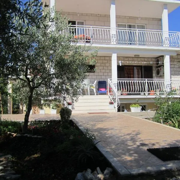 Apartments Biočić – hotel w Korčuli