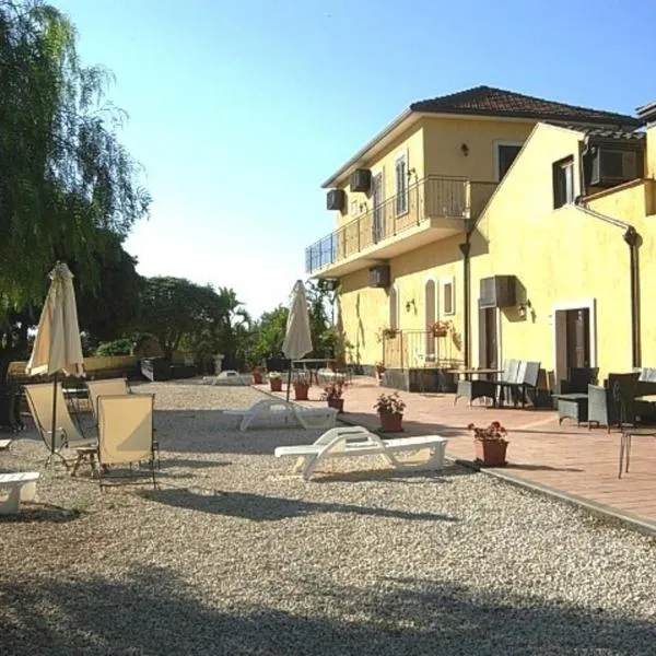 Oasi Del Fiumefreddo, hotel in Fiumefreddo di Sicilia