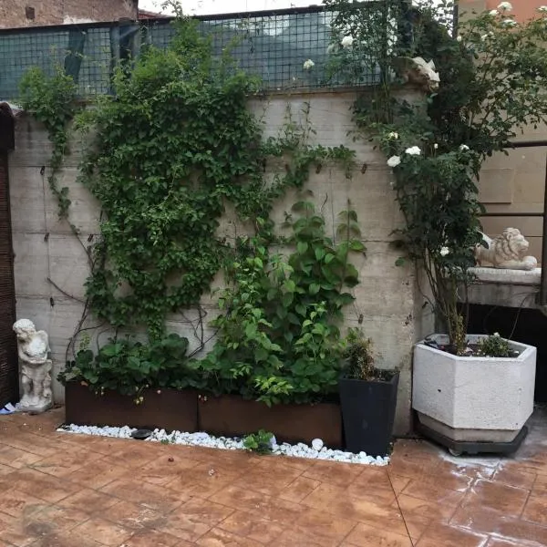 Apartamento con jardin, hotel em Ezcaray