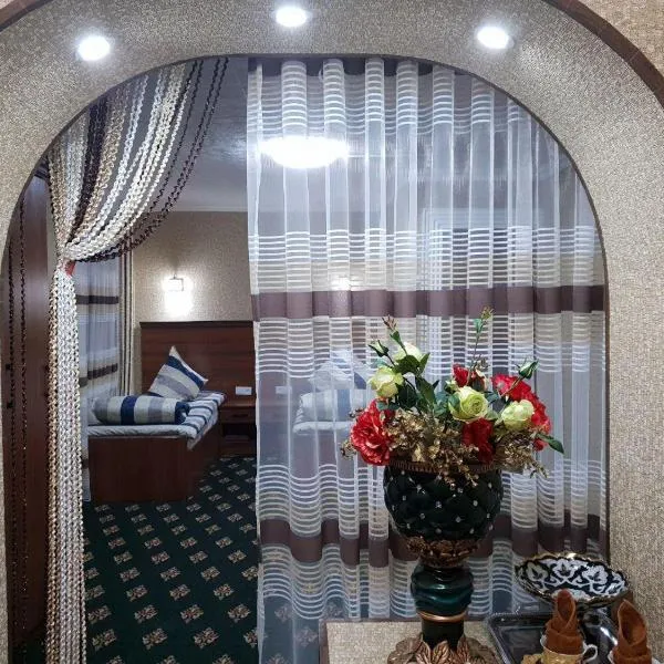 Status House, hotel in Chekshura