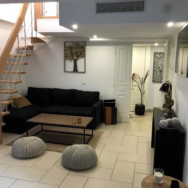 10 Rue de la Rampe, ξενοδοχείο στις Κάννες
