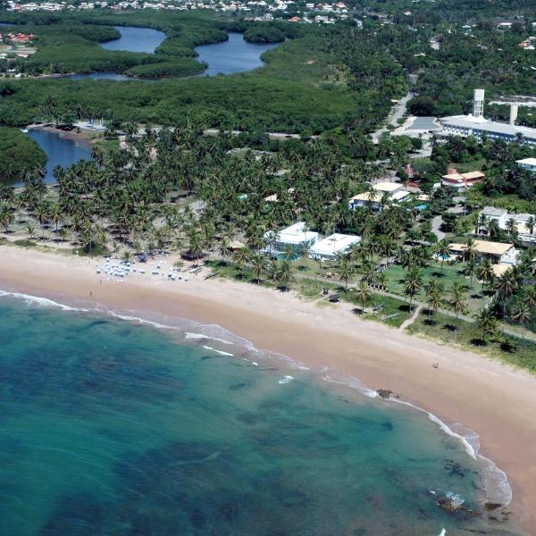 Bahia Plaza Hotel - Praia de Busca Vida - 8Km Aeroporto Salvador