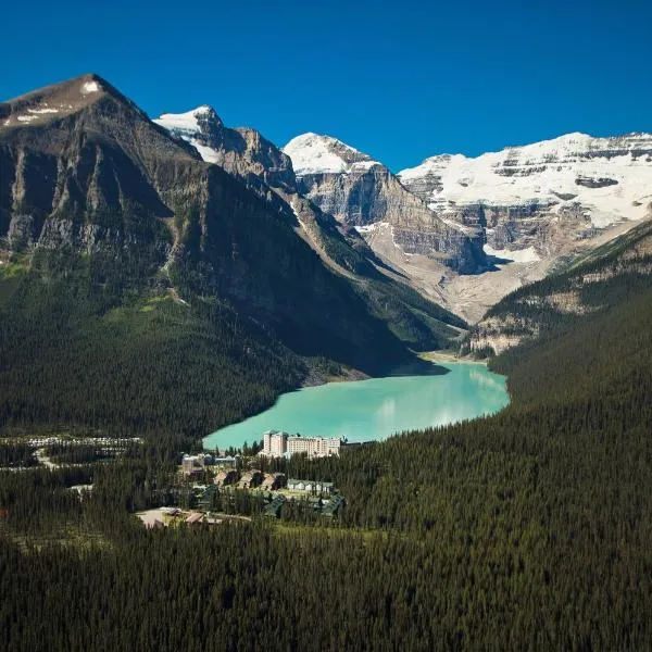 Fairmont Château Lake Louise โรงแรมในเลคหลุยส์