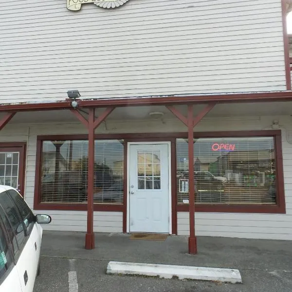 Tyee Restaurant and Motel, hotel in Baby Island Heights