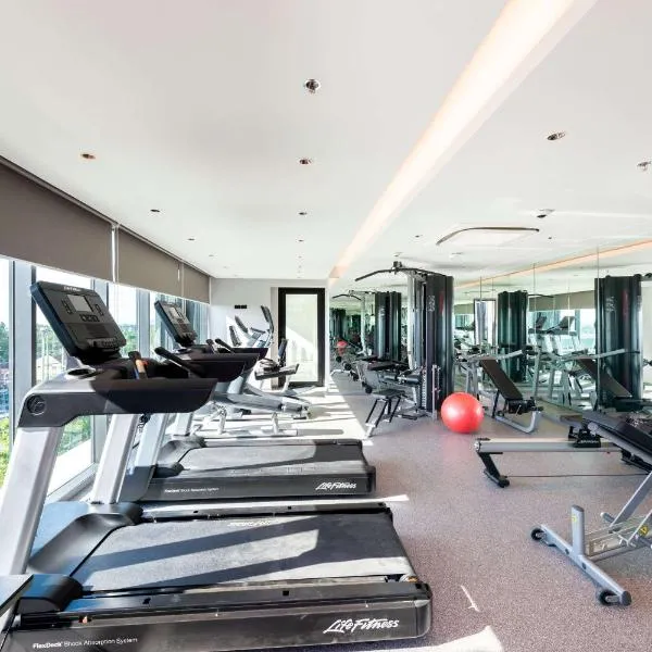 Ramada Plaza by Wyndham Chao Fah Phuket photo 2