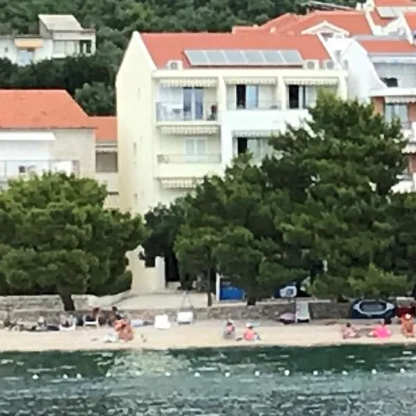 Vila Snježana Tučepi, hotel Tučepiben