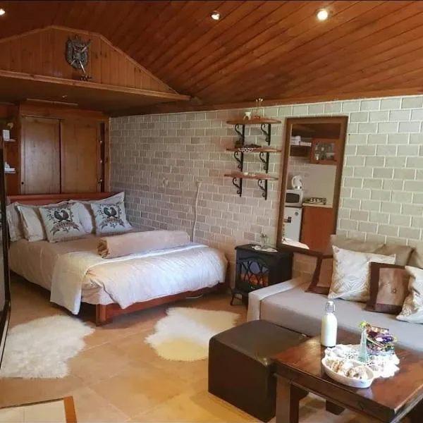 Czarina Cabin הבקתה הקיסרית, hotel din Caesarea