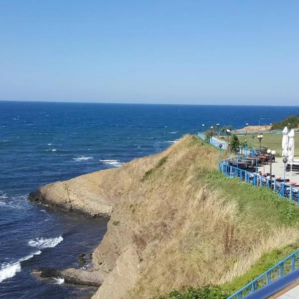 The Yellow House, khách sạn ở Ahtopol