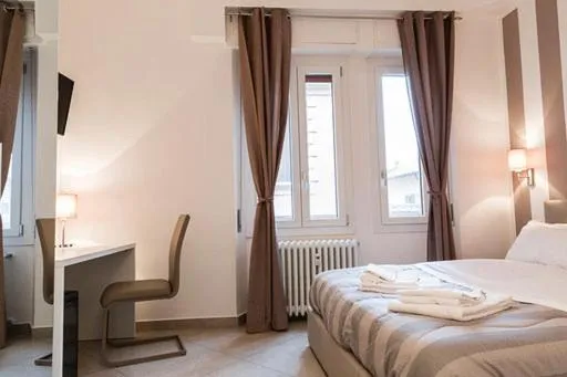 MINERVA GUEST HOUSE: Pavia şehrinde bir otel