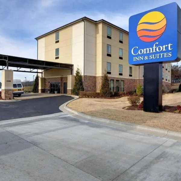 Comfort Inn & Suites Fort Smith I-540, hotell i Fort Smith
