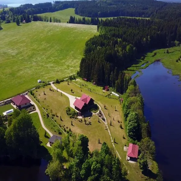 Lipno Island, hotel in Frymburk