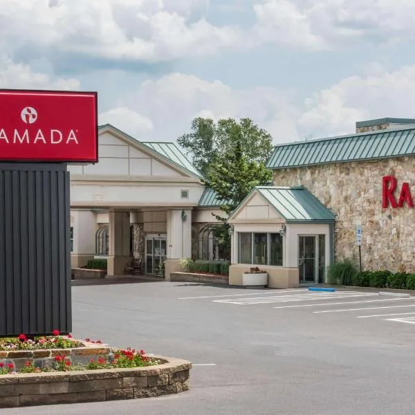 Ramada by Wyndham State College Hotel & Conference Center, khách sạn ở Milroy