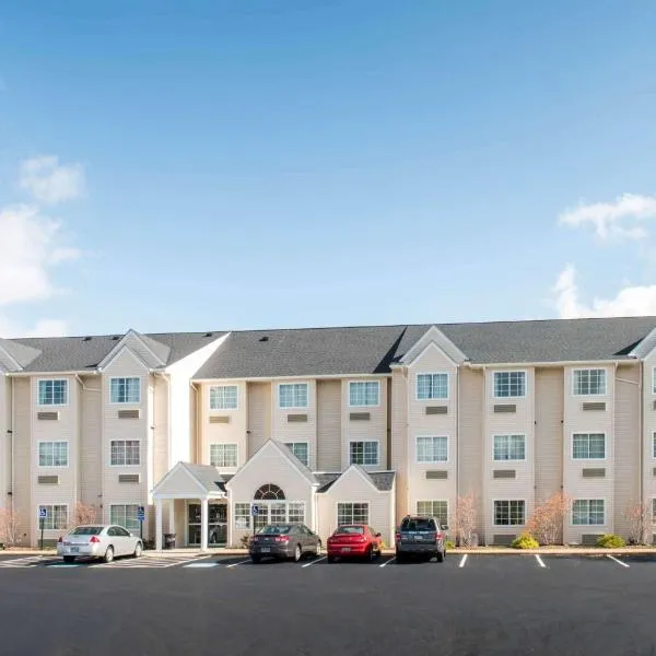 Microtel Inn and Suites North Canton, hótel í North Canton