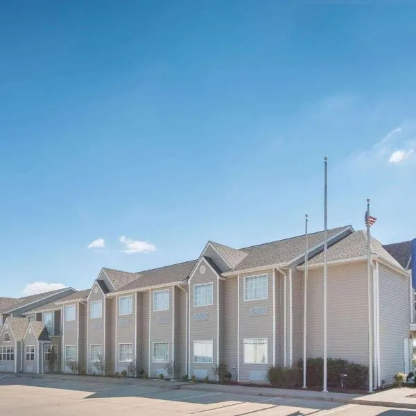 Microtel Inn & Suites by Wyndham Altus, hotel di Altus