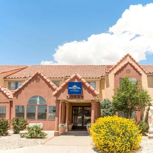 Microtel Inn & Suites by Wyndham Gallup - PET FRIENDLY, hotel en Twin Buttes
