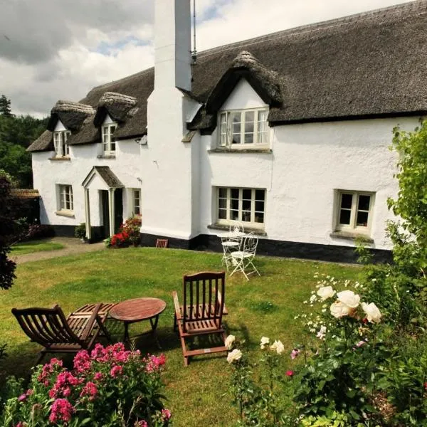 Brook Farmhouse, hotell i Exeter