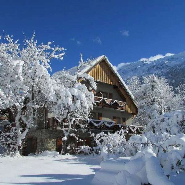 Chalet Solneige, hotel in Vaujany