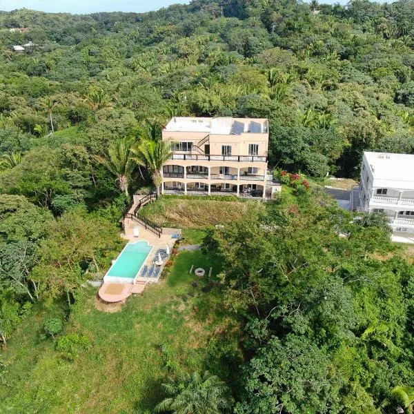 SeaScape Roatan, hotell i West End