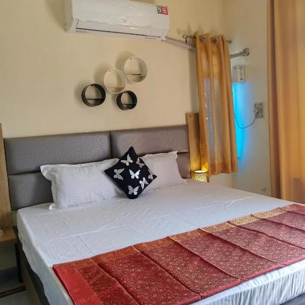 Om Shanthi paying guest house, hotel in Varanasi