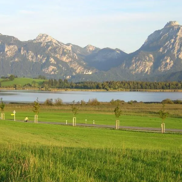 Ferienwohnung Breyer, südliches Allgäu, hotel in Hopferau
