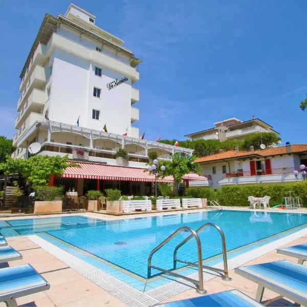 Hotel De Amicis, hotel i Riccione