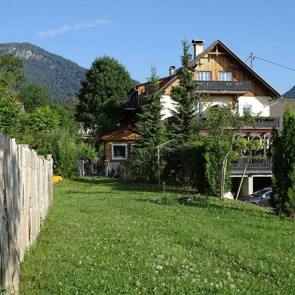Landhof Schober Studio's, hotel in Weissbriach