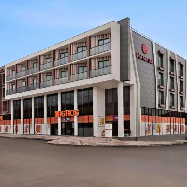 Ramada by Wyndham Sakarya Hendek, khách sạn ở Avut