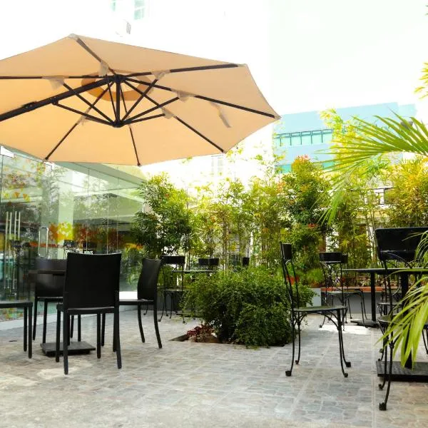 Travelbee Fuente Inn, hotel v destinaci Cebu City