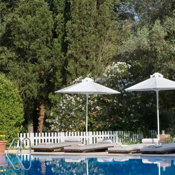 Pelecas Country Club, hotel v mestu Pelekas