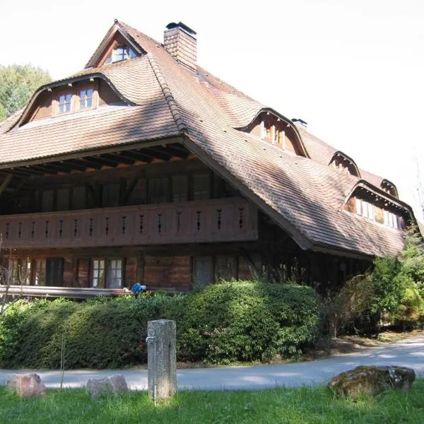 Der Lautenbachhof: Neuweiler şehrinde bir otel