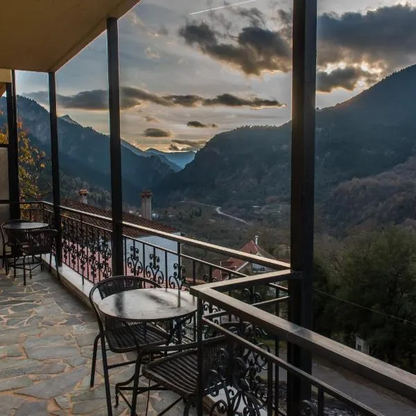 Το Ηλιοβασίλεμα, hotel Megálo Horióban