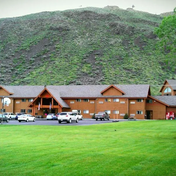 Yellowstone Village Inn and Suites, viešbutis mieste Gardineris