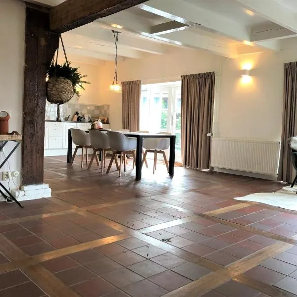 B&NB The Barnhouse, hotel v destinaci Bergambacht