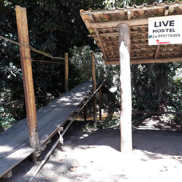 Live Hostel