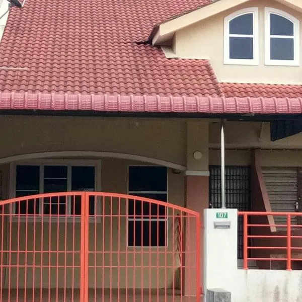 Homestay Mama Razzin, hotel in Kuala Kangsar