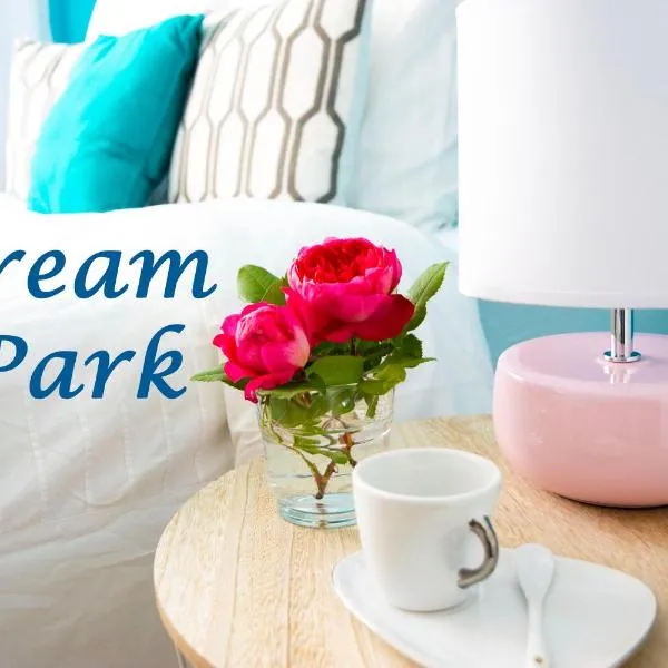 Dream park, hotel in Montévrain