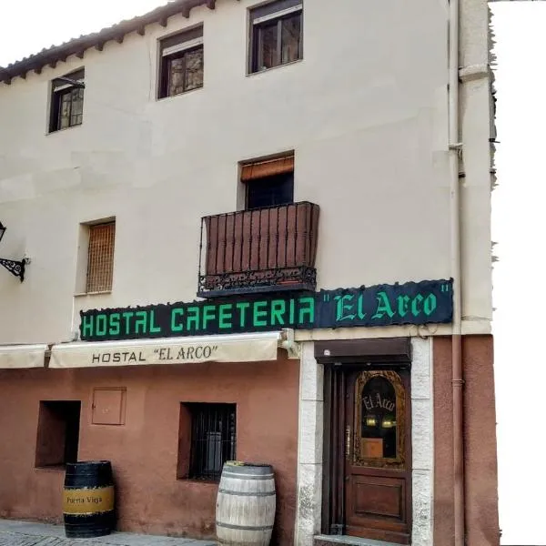 Hostal El Arco, viešbutis mieste Almasanas