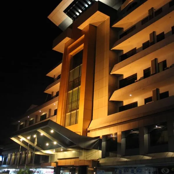 Hotel Kini Pontianak, hotell i Pontianak