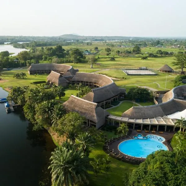 The Royal Senchi Hotel and Resort, хотел в Akosombo