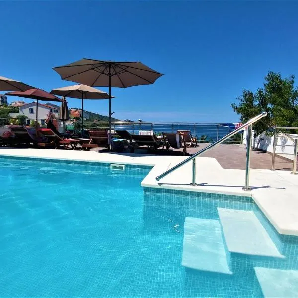 Villa Bilic, hotel v Rogoznici