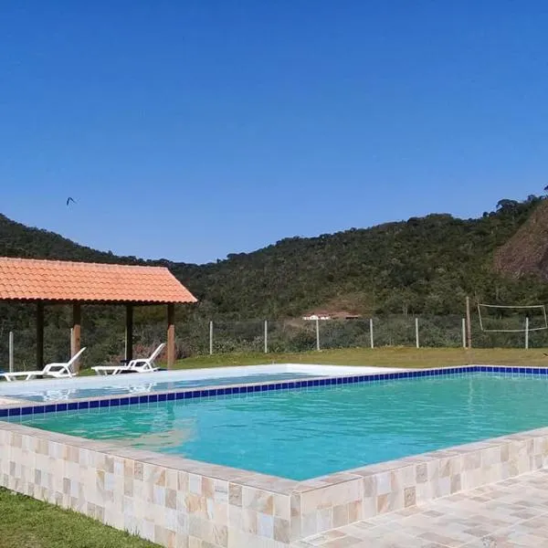 Chalé duplex reformado, hotel v destinaci Teresópolis