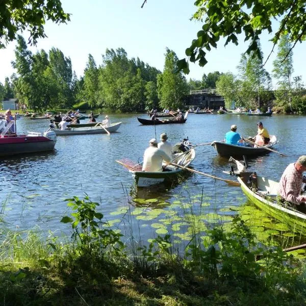 Hotelli Lohikontti, hotel in Saari