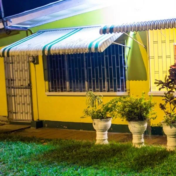 Tonys Guest House, hotel in Port-of-Spain