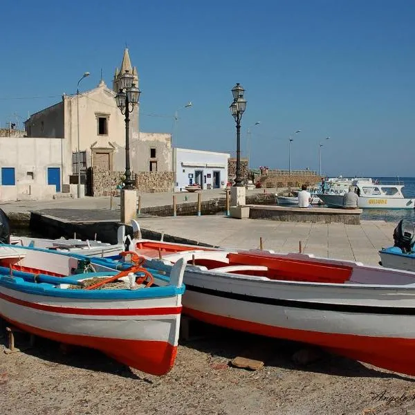 Lipari By The Beach, hotel in Lipari