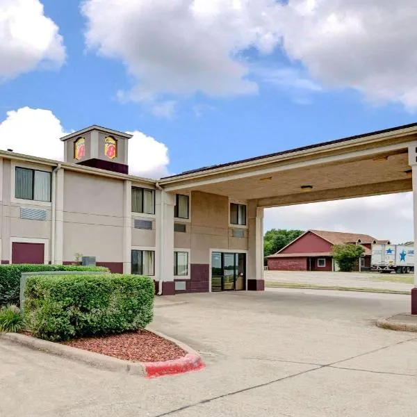 Super 8 by Wyndham Waxahachie TX, hotel en Waxahachie