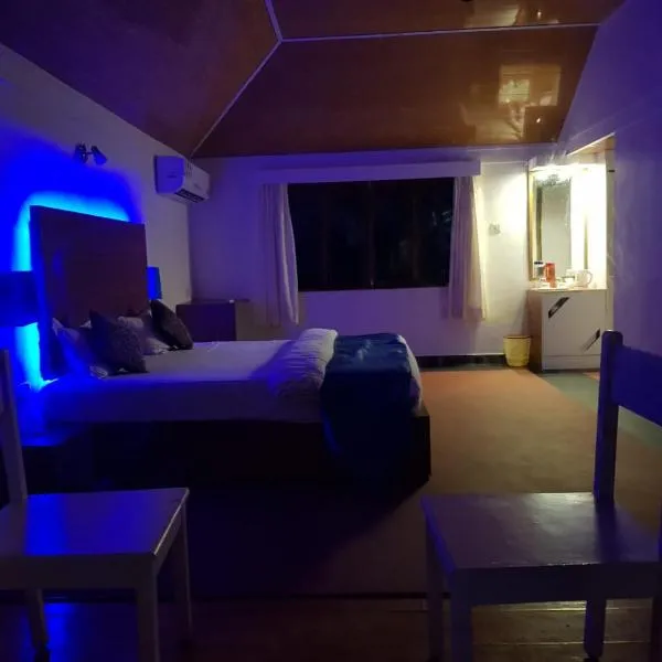 Flyzone Seashell Cottages Only For Indian Nationals with valid entry permit, hotel v destinácii Agatti