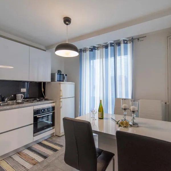 Apartman Lux, hotel Daruváron