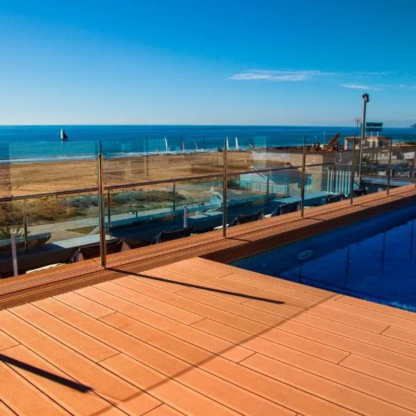 Apartaments Maritim, hótel í Castelldefels