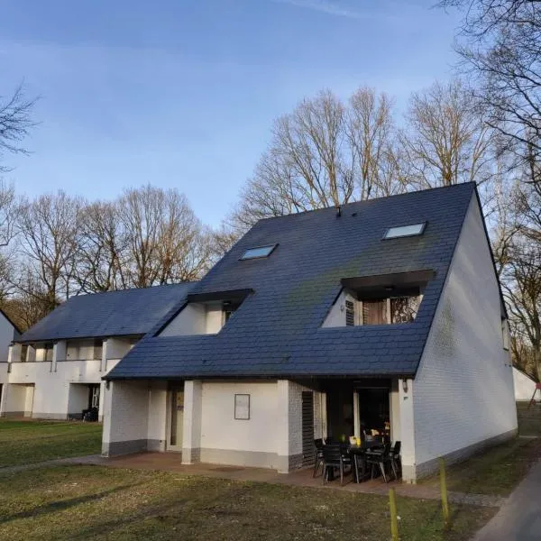 Acacia 1 Hengelhoef, hotel v destinaci Aan de Wolfsberg