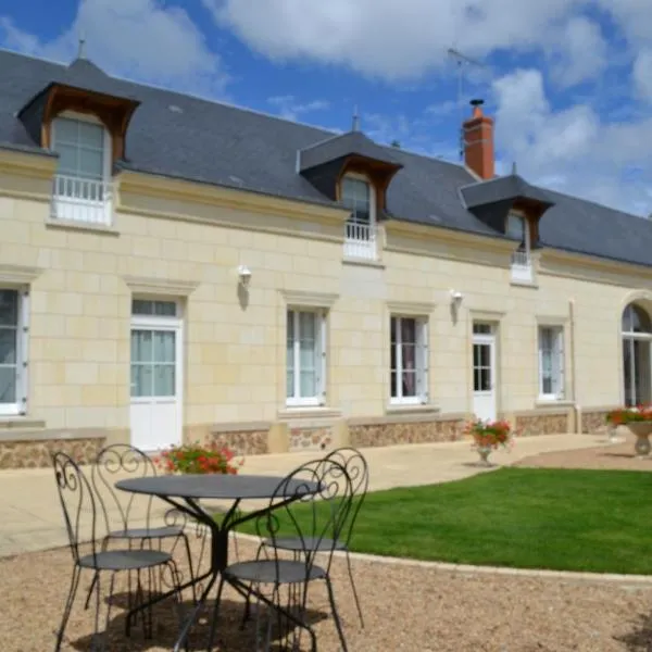 LES CHAMBRES D HOTES DU LAVOIR, hotel in Rigny-Ussé